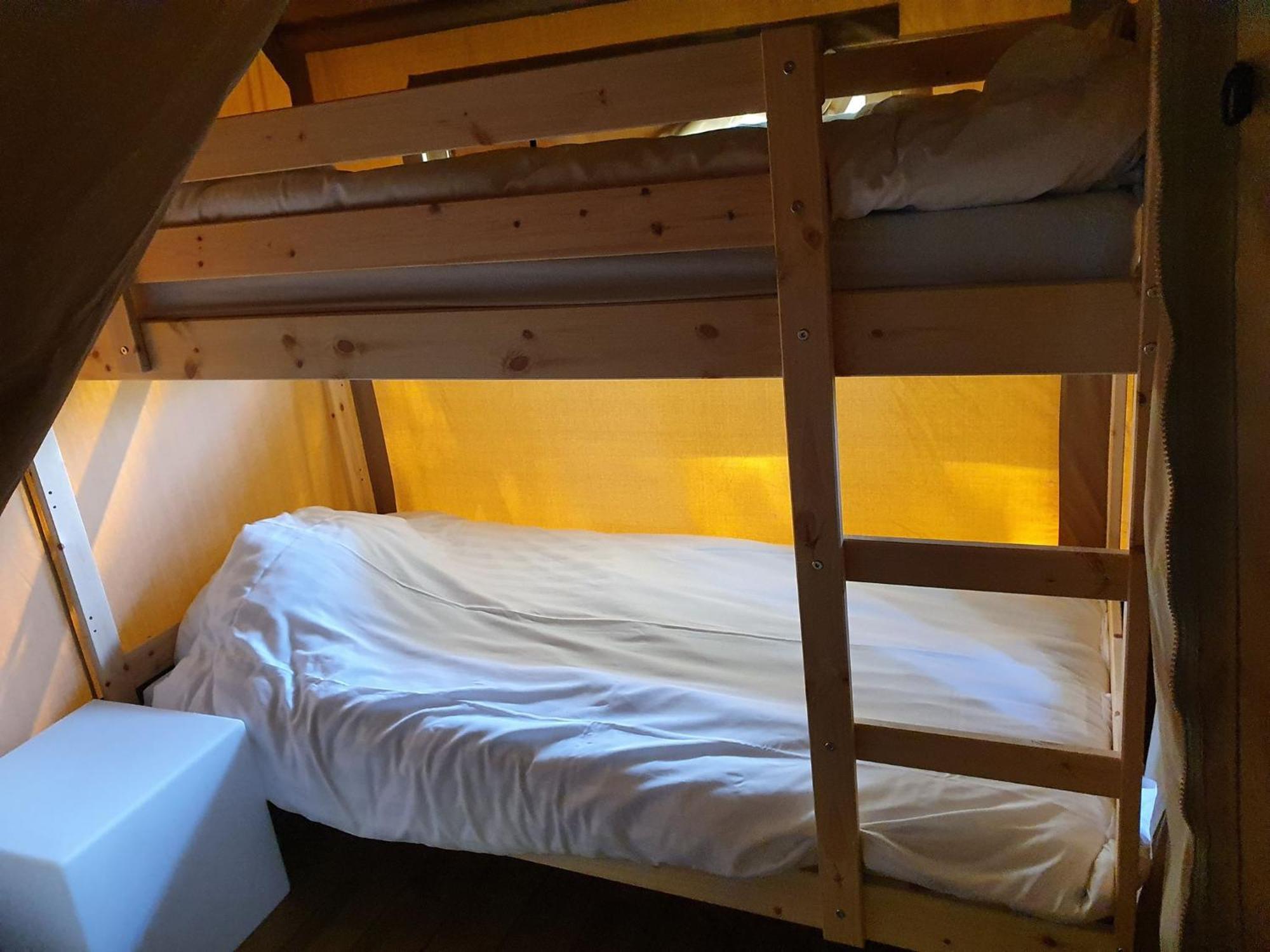 Camping De Oude Rijn Ter Aar Quarto foto